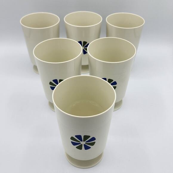 Retro Mid-Century Blue Green Daisy Flower Footed Plastic Cups by David Douglas - Picture 6 of 10